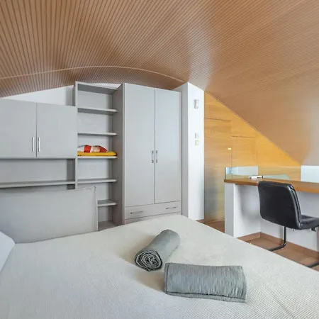 Chic & Modern With Terrace Apartment