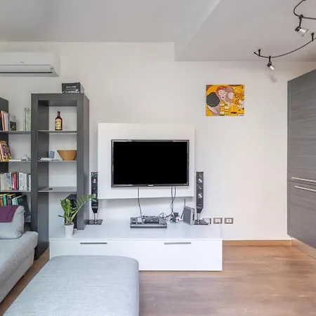Apartment Chic & Modern With Terrace